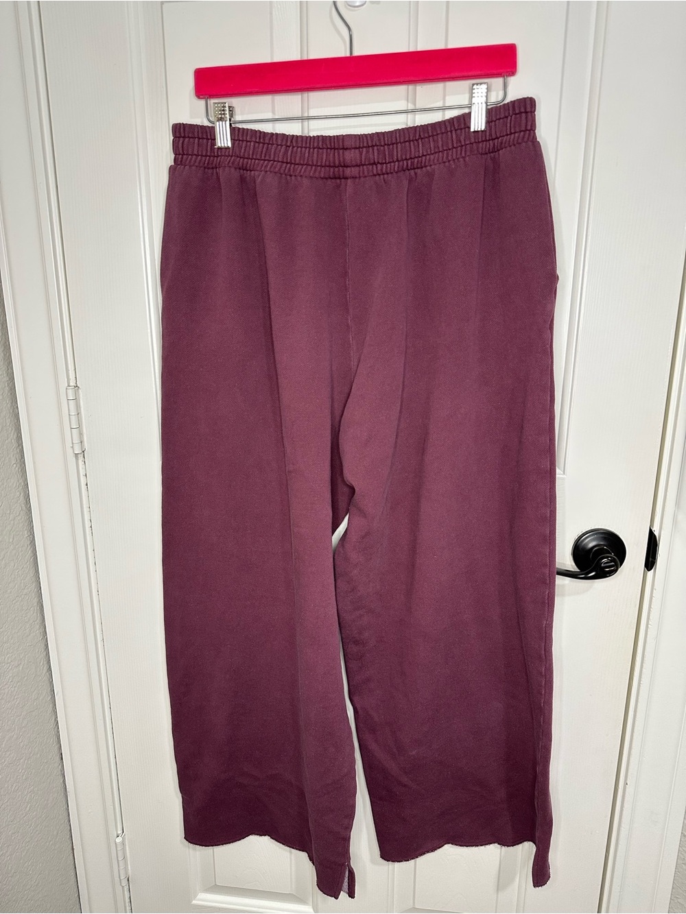 VS PINK Maroon Pink “PINK 86” Jersey Logo Wide Leg Raw Hem Sweatpants L Skater - Picture 4 of 9